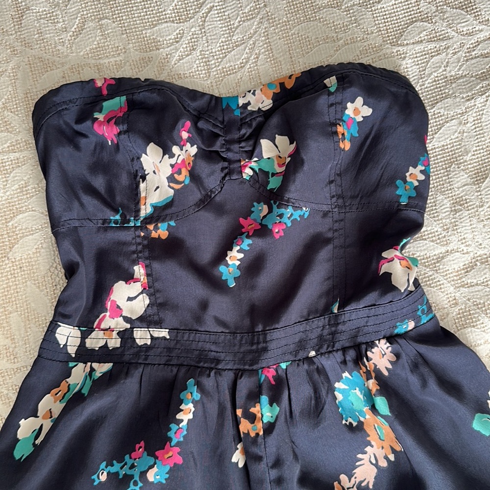 Strapless romper - Picture 2 of 5